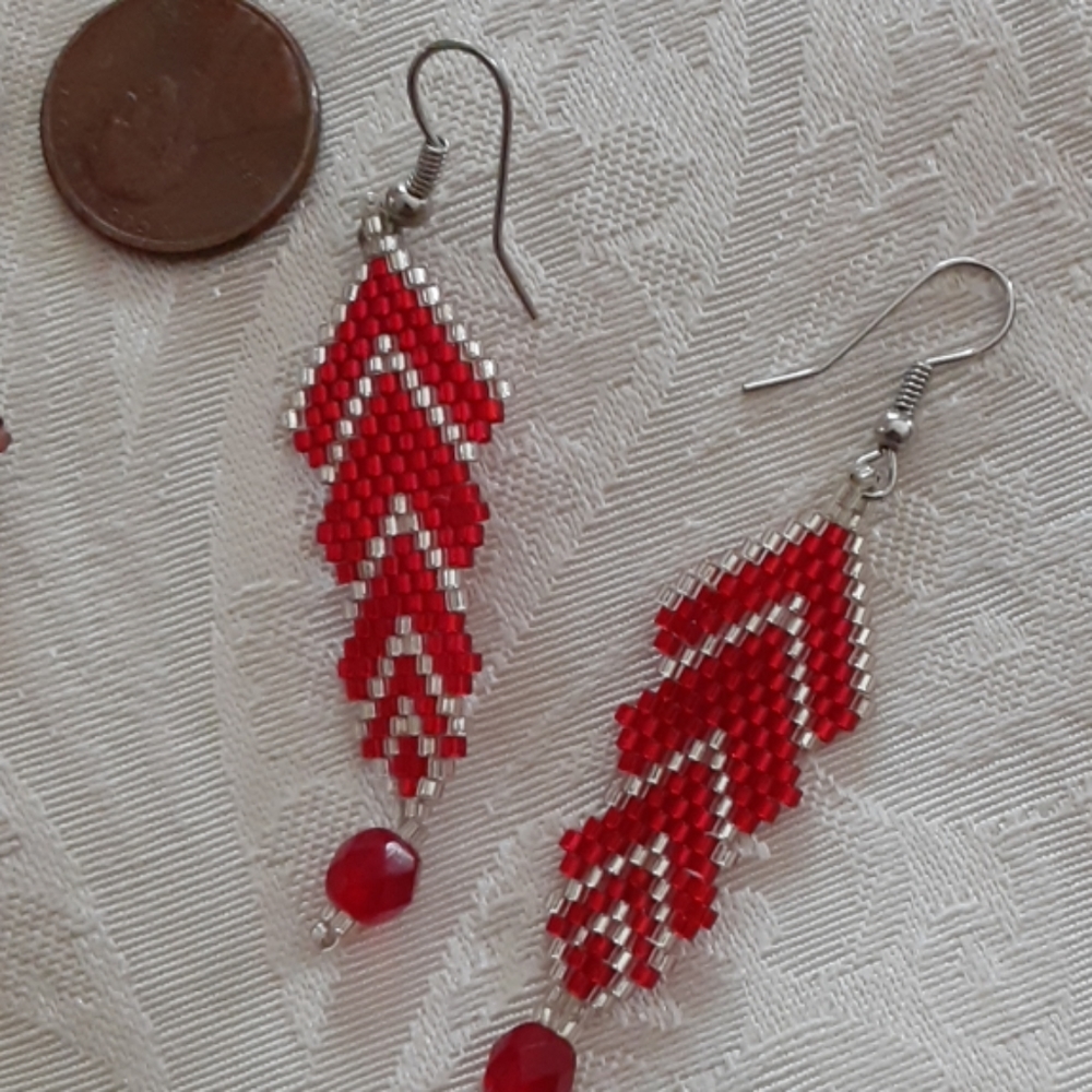 earrings - Picture 3 of 4